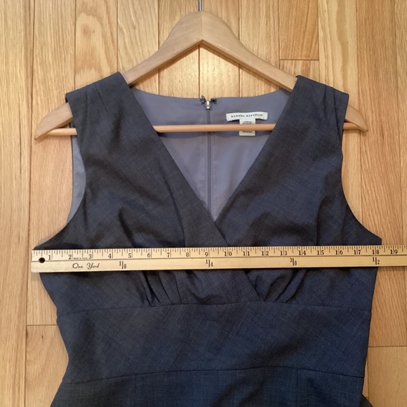 Banana Republic Wool Dress, Sleeveless, size 10 petite - Picture 7 of 9